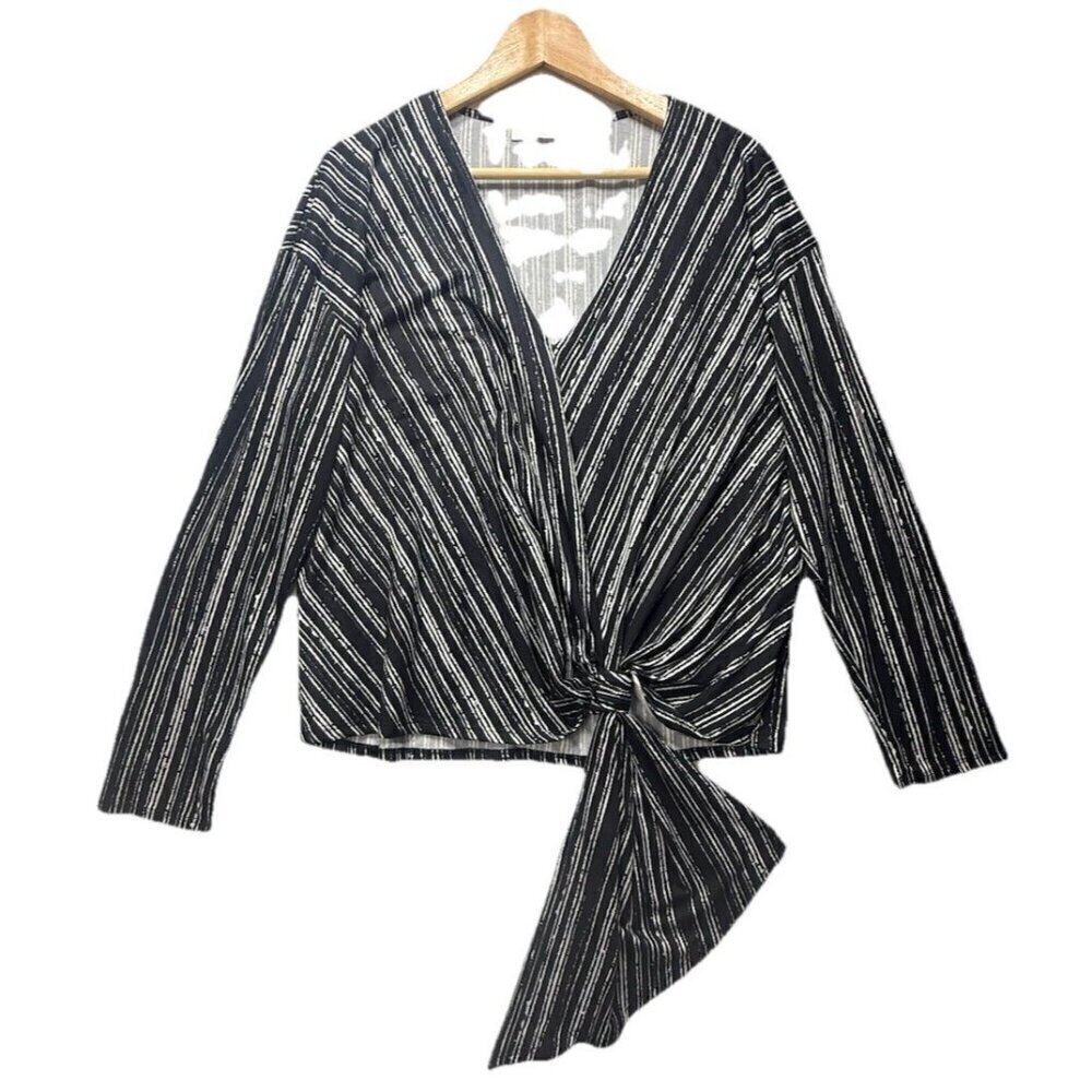 ASTR The Label Black and White Striped Tie Front Long Sleeve Top Blouse Size XL
